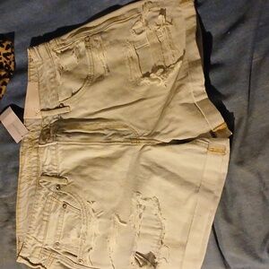 American Eagle  Tomgirl short distressed jean shorts